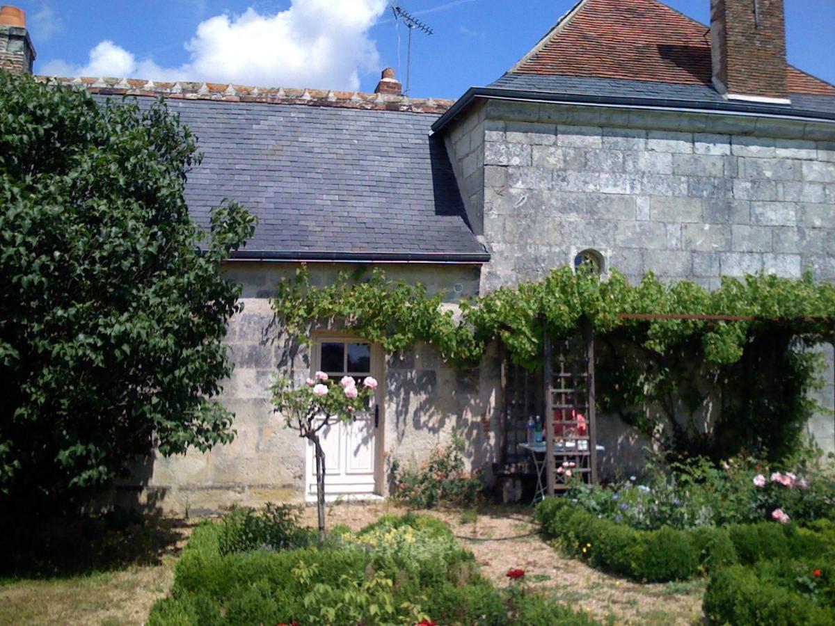 Une Maison, Un Jardin Berthenay Exterior photo